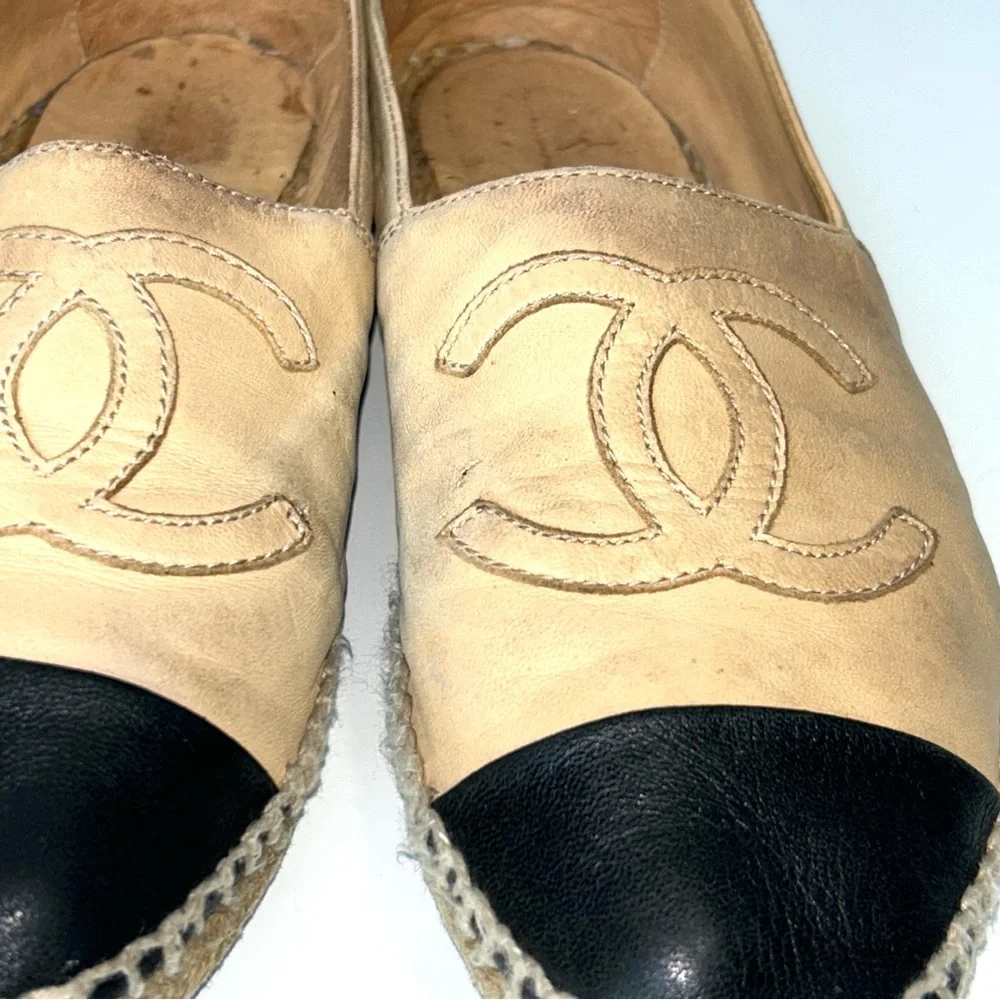 Chanel‎ Beige and Black Leather Espadrilles Flats Sz 39(8)